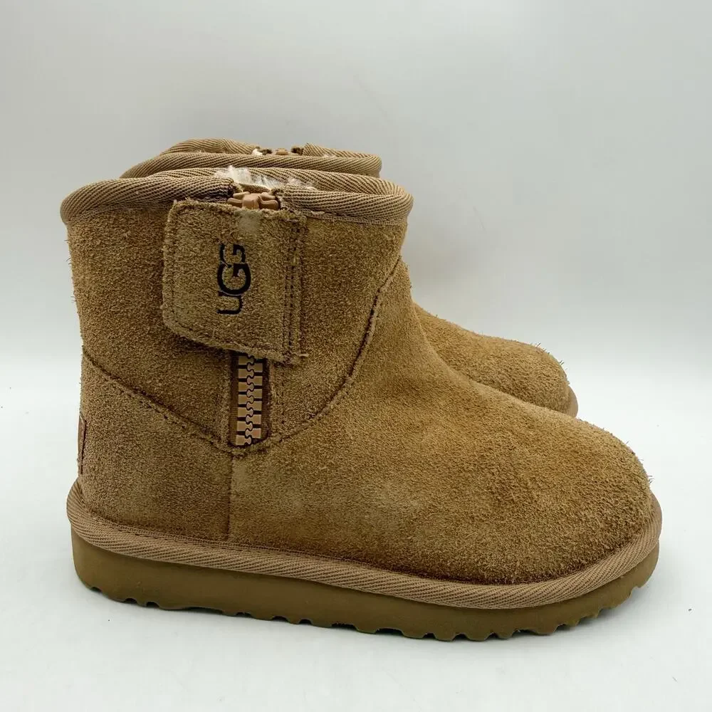 UGG kids adri